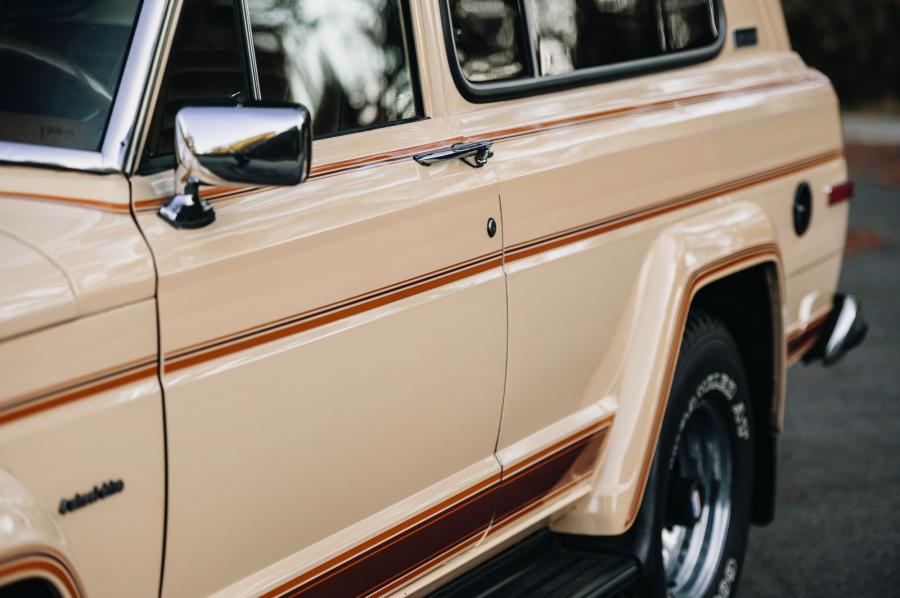 Детали экстерьера Jeep Cherokee Laredo (SJ) 1983 года  (фото 24 из 78)